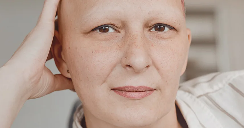Fristående och helt beroende av gåvor